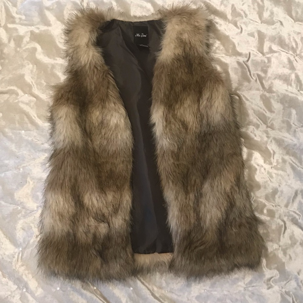 Fashionable Faux Fur Vest